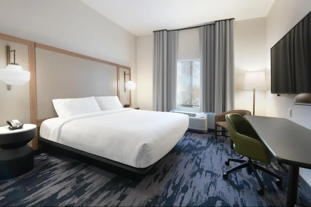 Fairfield Inn & Suites By Marriott New York Queens, Jamaica Hotel